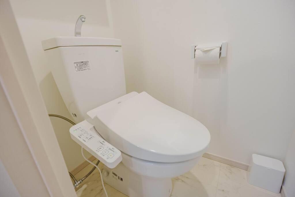 I Newly Renovated Hotel, Direct Access To Ueno, Asakusa, Disneyland, Airport * Tokyo