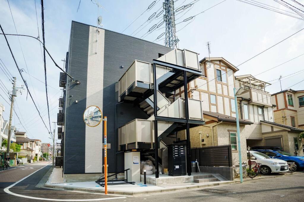 I Newly Renovated Hotel, Direct Access To Ueno, Asakusa, Disneyland, Airport Apartment