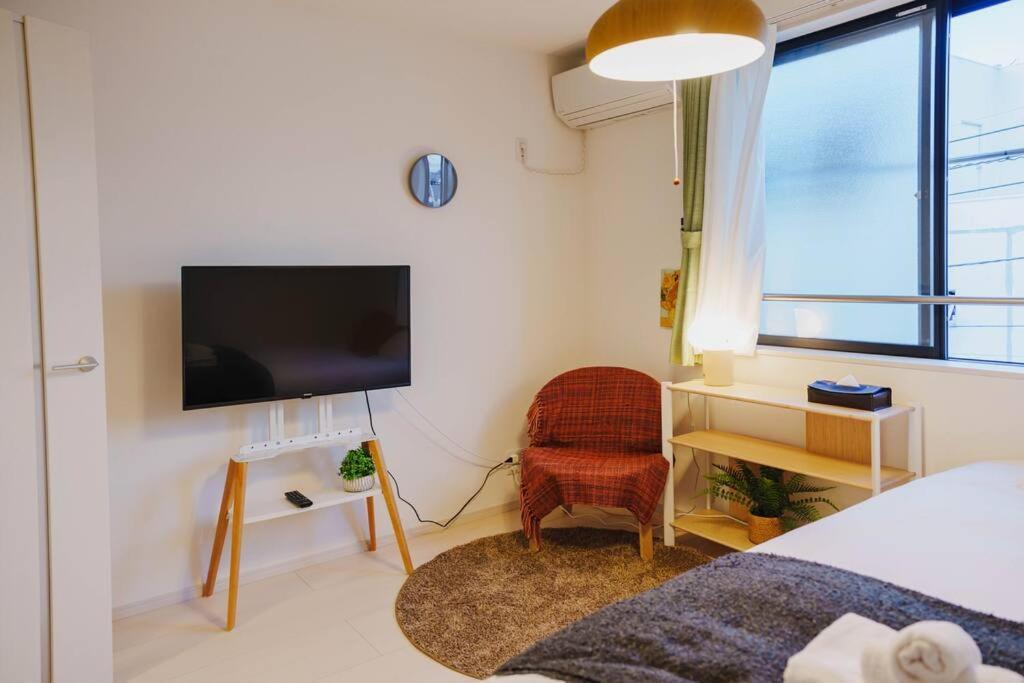 Apartment I Newly Renovated Hotel, Direct Access To Ueno, Asakusa, Disneyland, Airport Tokyo
